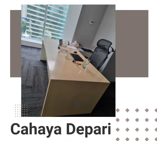 meja dan kursi kantor bekas